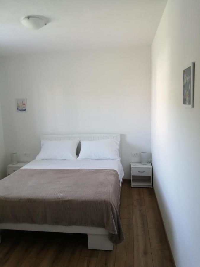 Apartment Rab Town Eksteriør bilde